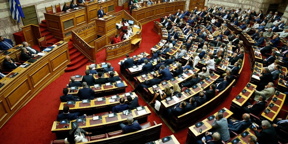 Κονδύλι 10 εκατ. ευρώ ανακοίνωσε η Βουλή για τους πληγέντες από τις πυρκαγιές